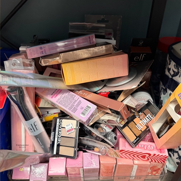 Health & Beauty - Unlisted - Shelf Pulls - Picture 13 of 16